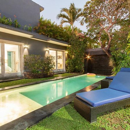 Villa Jalak Seminyak  Exterior photo