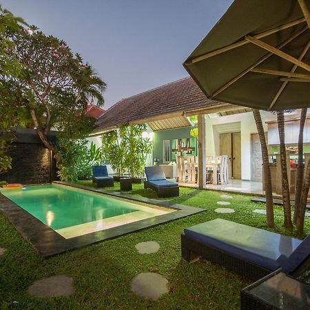 Villa Jalak Seminyak  Exterior photo